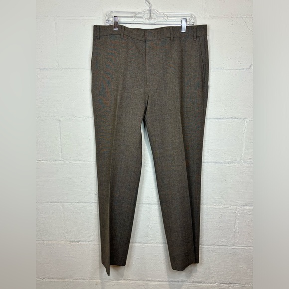 Vintage Levi’s Action Men’s Brown Dress Formal Slacks Made in the USA - Picture 1 of 8